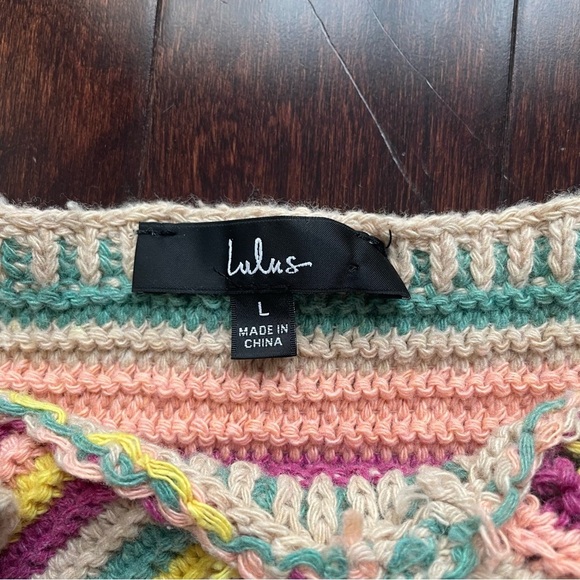 Lulu’s Women's Multicolor Striped Crochet Cropped Tank Top Sz Large - Picture 4 of 8